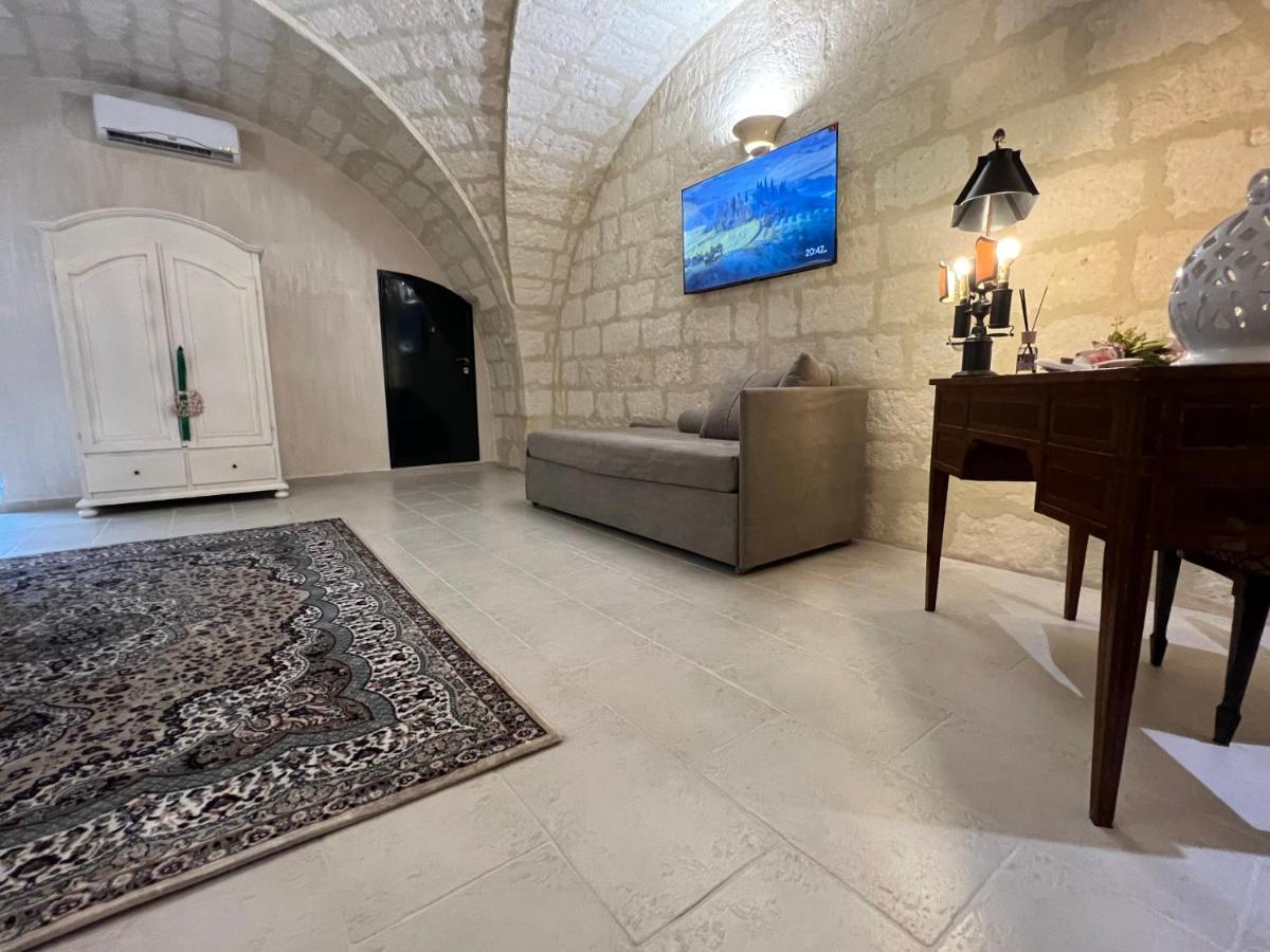 Suite Cavour Luxury Home تارانتو المظهر الخارجي الصورة