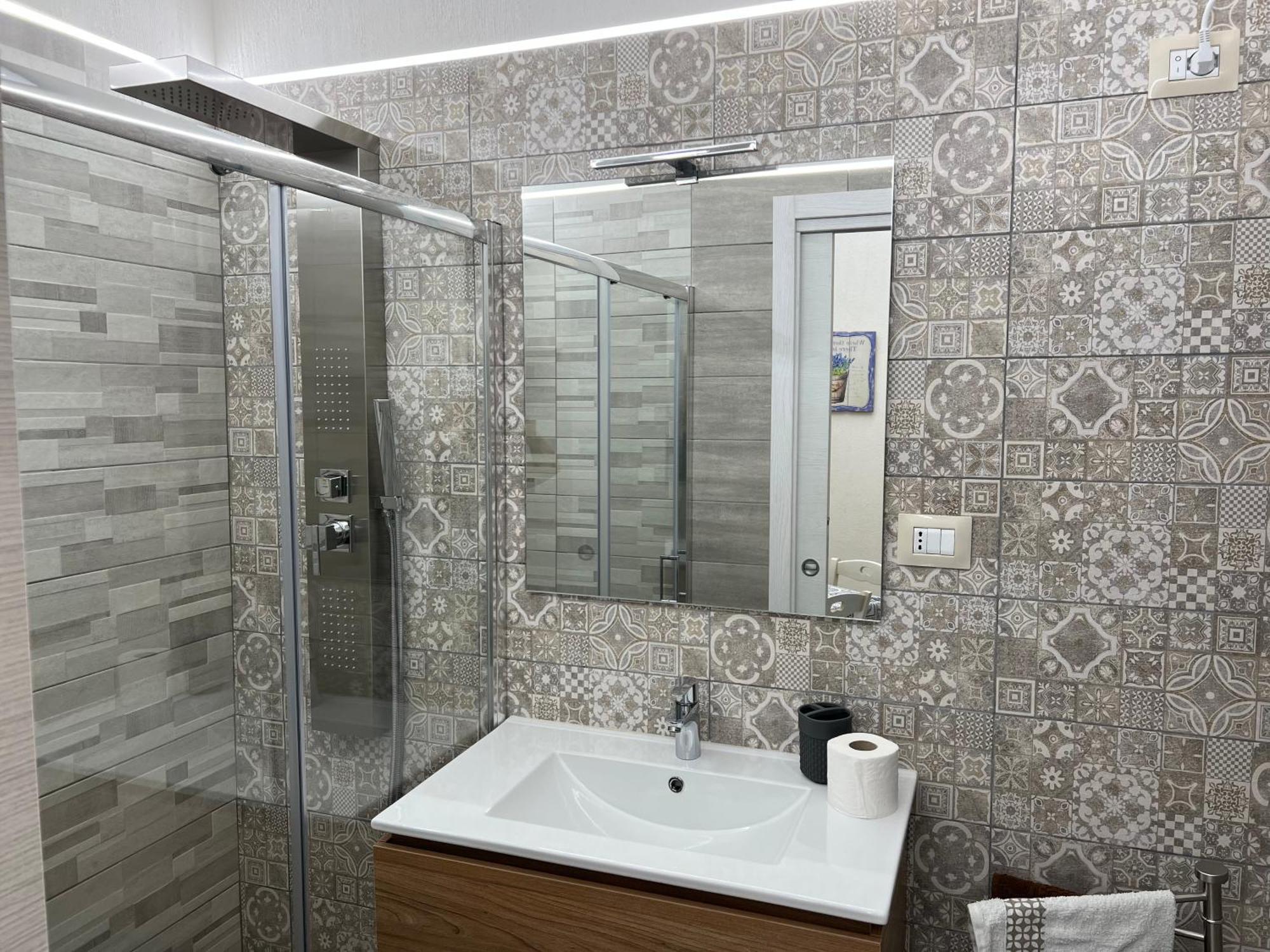 Suite Cavour Luxury Home تارانتو المظهر الخارجي الصورة