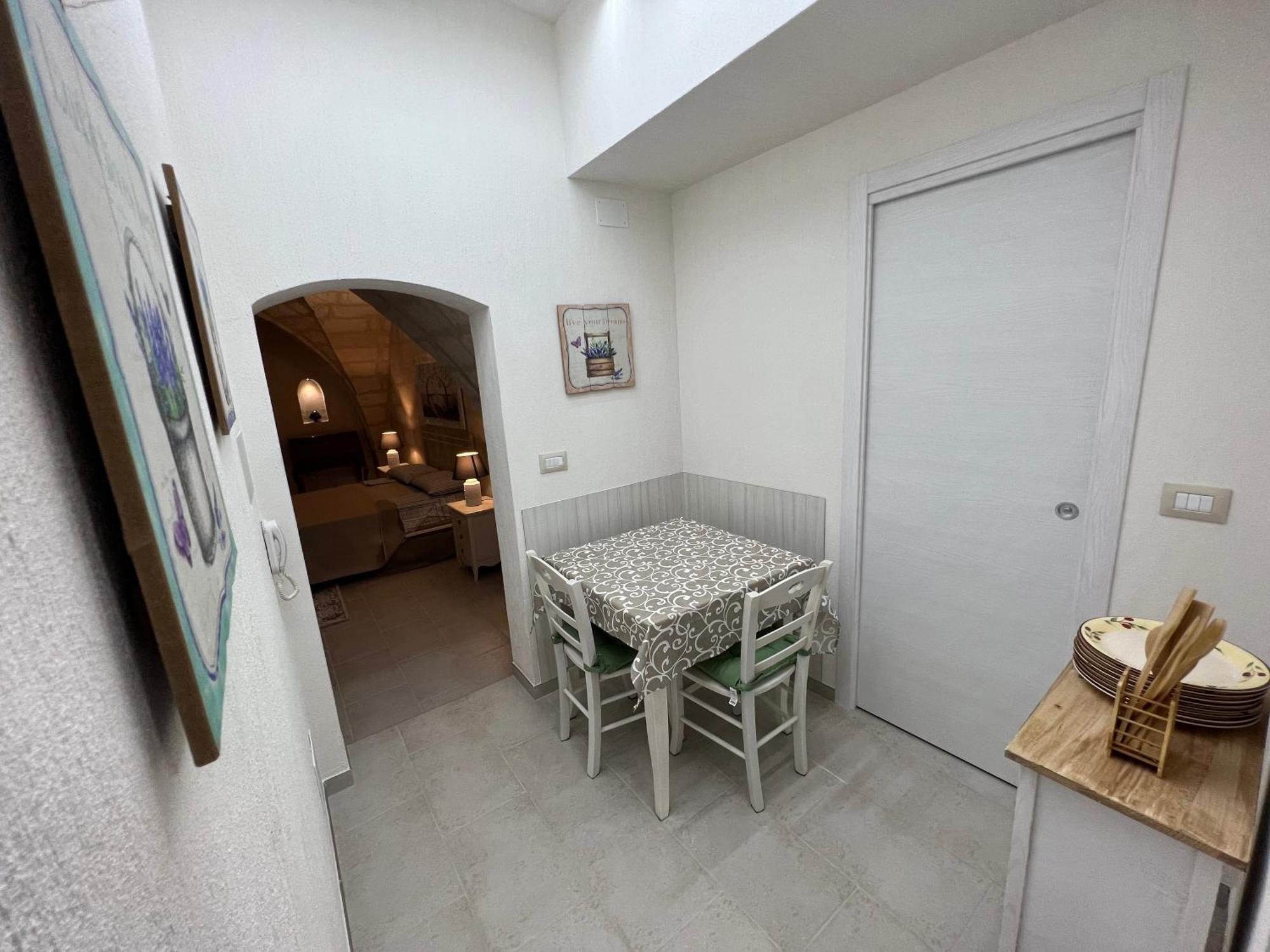 Suite Cavour Luxury Home تارانتو المظهر الخارجي الصورة